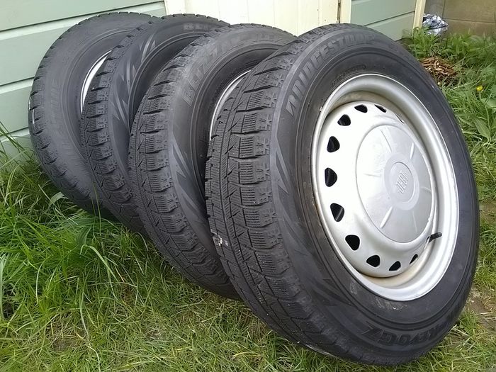 Bridgestone Blizzark Revo GZ winter tyres
