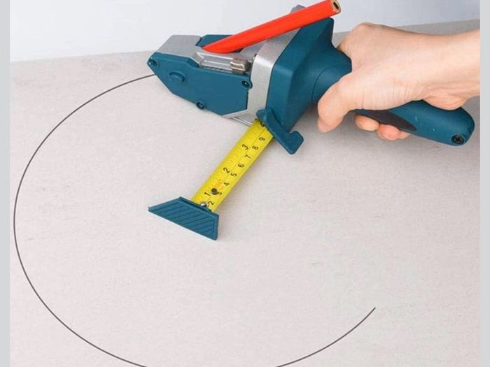 Cutting tool for plasterboard