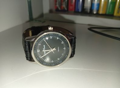 Gianni Moretti Ladies watch good condition with new battery