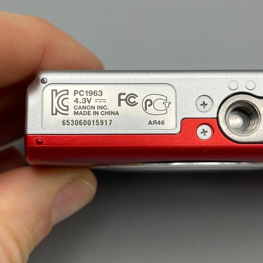 Canon PowerShot A2500 16MP Digital Camera Red - Full Kit