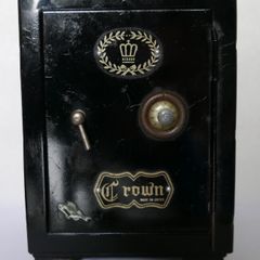 Vintage 1950s Crown Miniature Safe Tin Plate Coin Bank Made In Japan