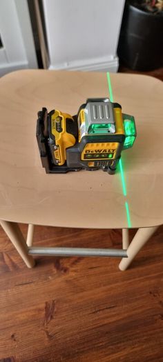 Laser level