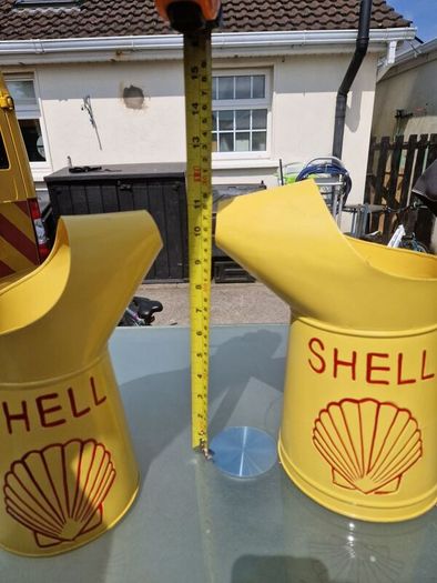 Shell oil despensers