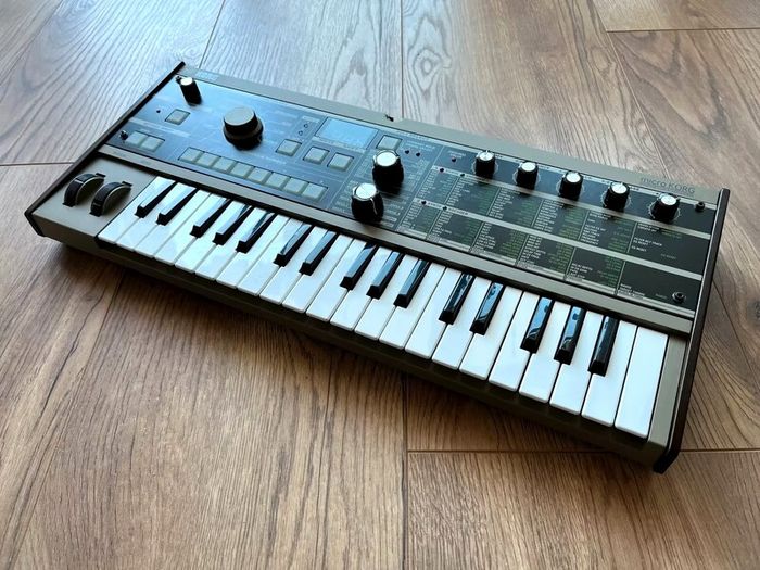 Korg microKORG