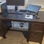 Large office desk Image 3
