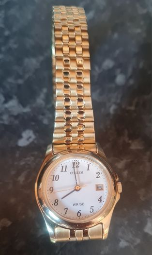 Ladies, gold citizens watch like new