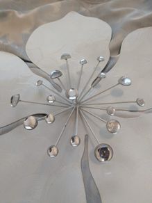 Wall decor silver metal flower/starburst  wall art with clear acrylic beads