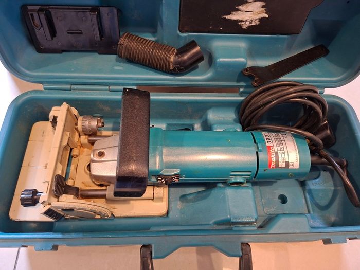Makita 3901 Biscuit Jointer 240v