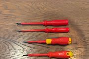 Flat Head VDE Screwdrivers