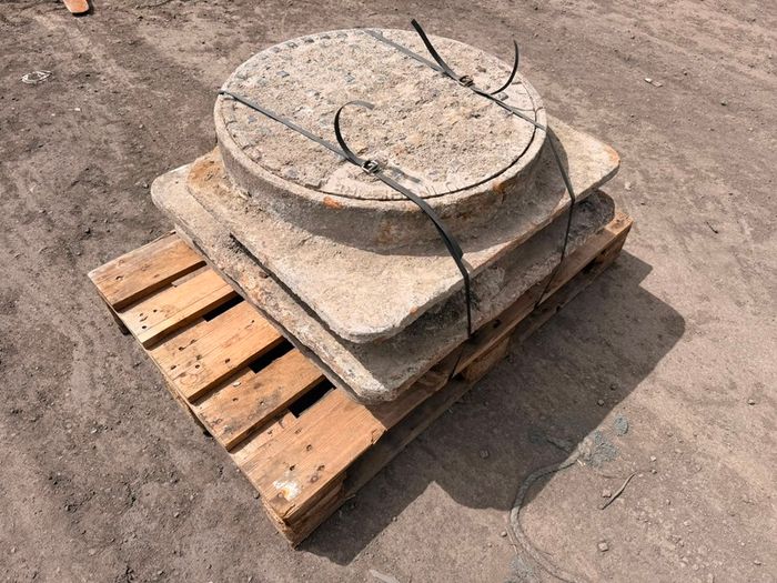 Manhole cover