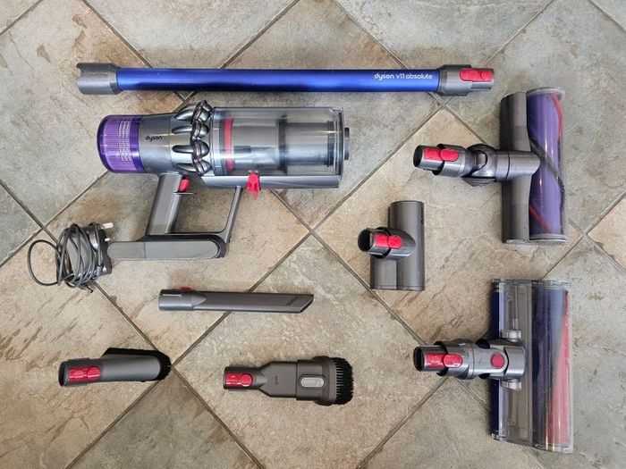 Dyson V11 absolute