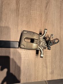 vw/Skoda rear right brake caliper