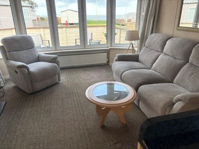 Willerby Aspen Mobile home with Decking & Shed