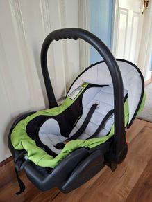 Infant car seat