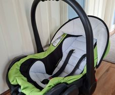 Infant car seat