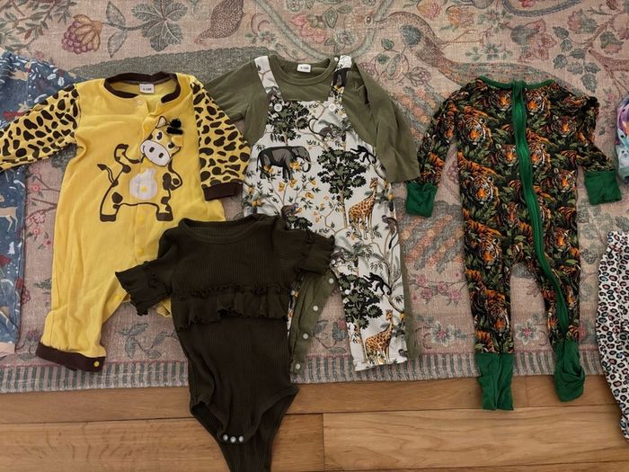 Baby clothes 6 months+