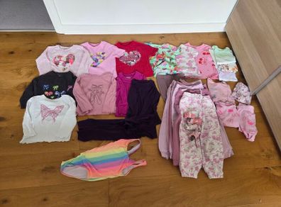 Girl's clothes, 4-5 years old