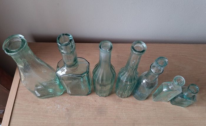 Lot of 7 vintage bottles