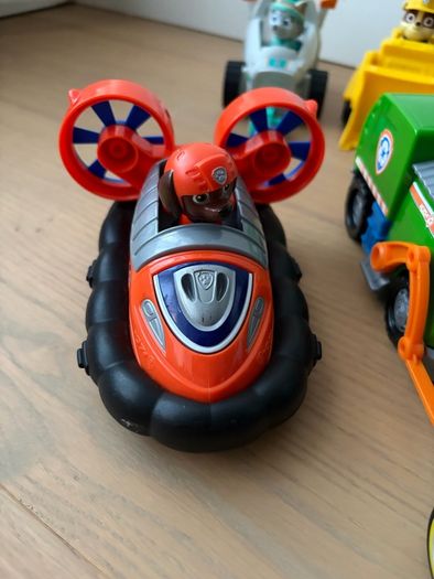 PAW Patrol Rescue Vehicles & Figures Bundle Set (8 Pups & Vehicles)