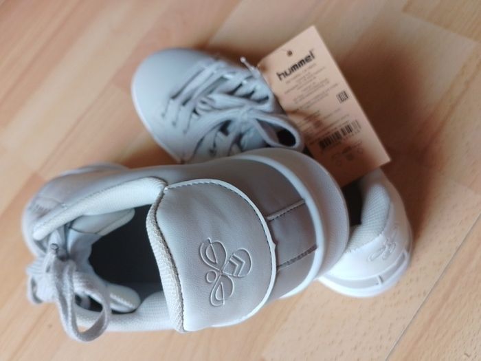 Hummel trainers - size UK 4