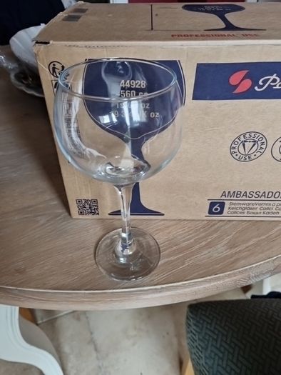 Gin glasses x 6