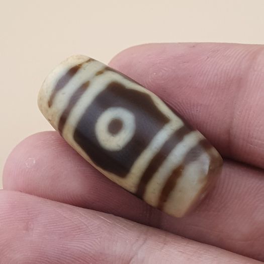 Vintage 3 Eyes Himalayan Tibetan Agate Dzi Bead Amulet