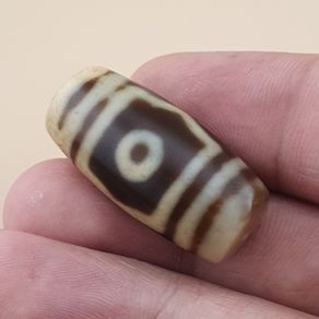 Vintage 3 Eyes Himalayan Tibetan Agate Dzi Bead Amulet