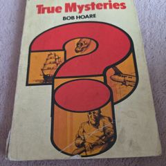 True Mysteries (Carousel Books), Hoare, Robert