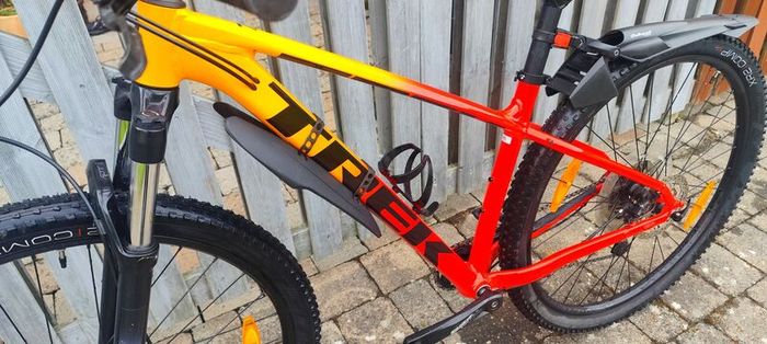 Trek Marlin 7 Mountain Bike
