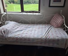 Day bed