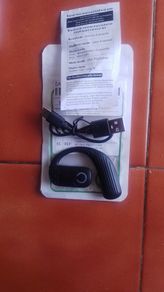 new Bluetooth earphone. with earhook