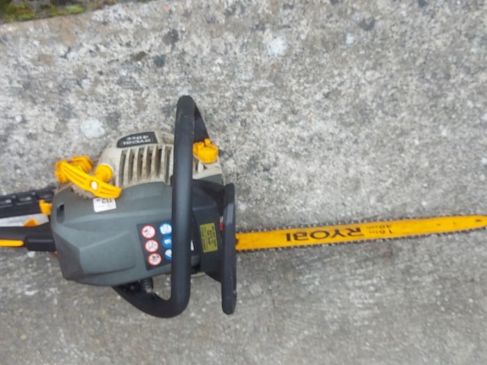 RYOBI 40cc, 112db, 16 inch, Petrol Chainsaw, in very good condition
