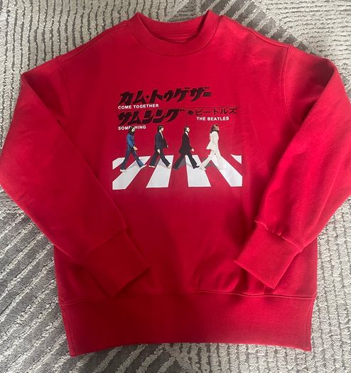Beatles red jumper small