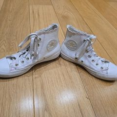 Convers All Star size 5 UK (37.5 euro)