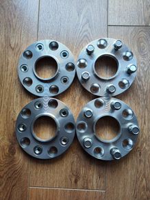 Adapters from BMW 5x120 to JAP 5x114.3