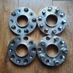Adapters from BMW 5x120 to JAP 5x114.3