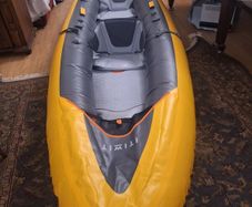 Kayak inflatable 2-man Decatholon. Barely used.