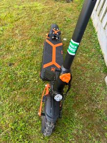 Electric scooter