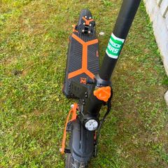 Electric scooter