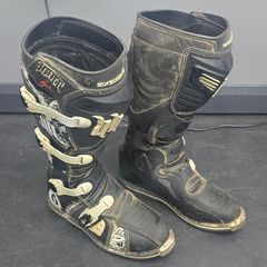 motocross boots Hart size 9