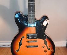 Vintage VSA500 (ES335 style 12 string Guitar)