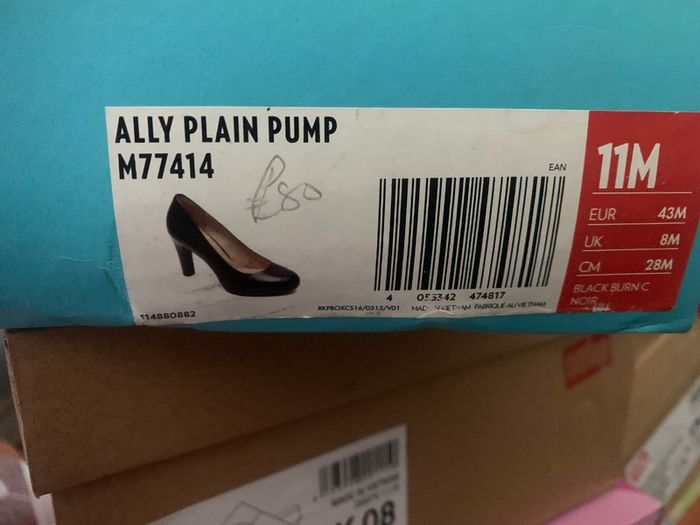 8 Pairs of Heels - size 9