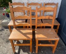 Pine chairs (set of 5)