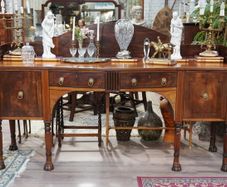 Very Fine Georgian Sideboard