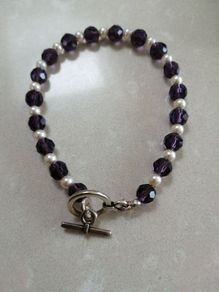 Freshwater Pearls and amethysts bracelet with silver clasp