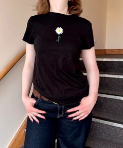 Black Daisy Graphic T-Shirt - Size S/36