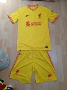Authentic Liverpool Kit ((Adult S))