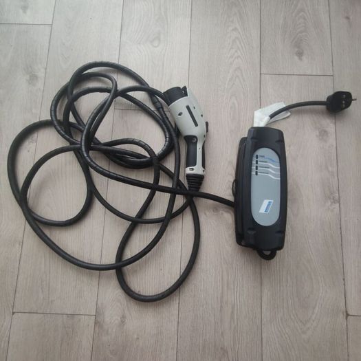 BMW charger model 2