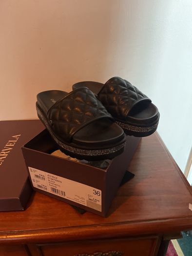 ladies shoes carvella