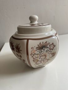 Ginger jar chestnut lodge  M&S